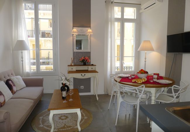 LIVING - DINING ROOM LIVING- DINING ROOM