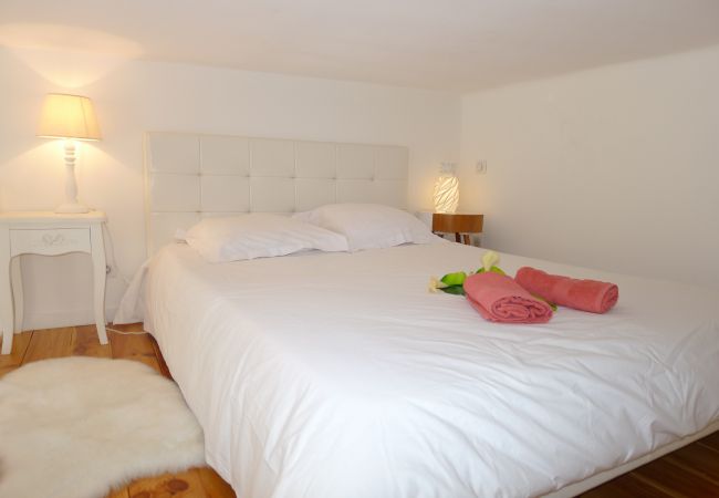 BEDROOM BEDROOM