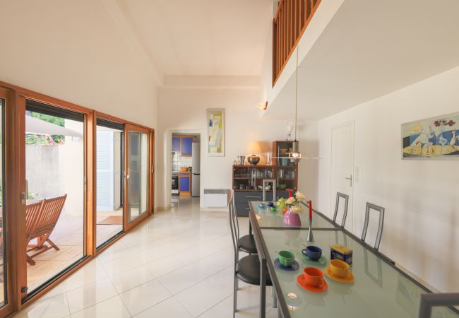 DINING ROOM DINNG ROOM