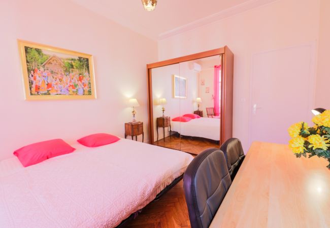 BEDROOM 1 BEDROOM 1