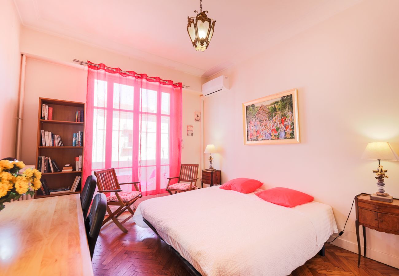 BEDROOM 1 BEDROOM 1