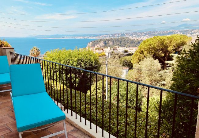 VIEW VIEW