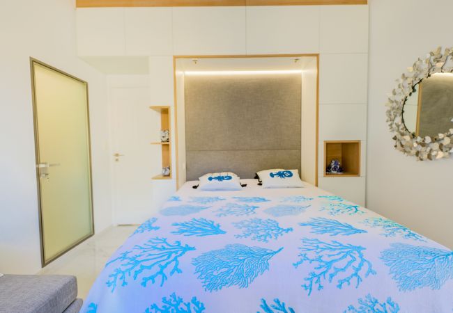 BEDROOM BEDROOM