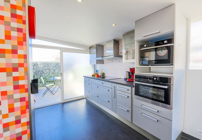 KITCHEN KITCHEN