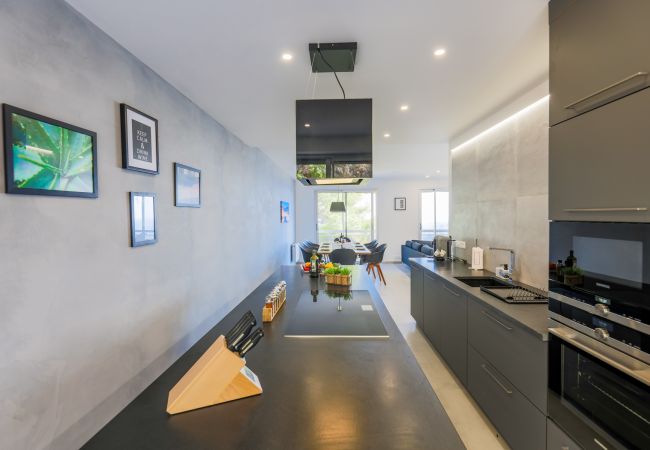 KITCHEN KITCHEN