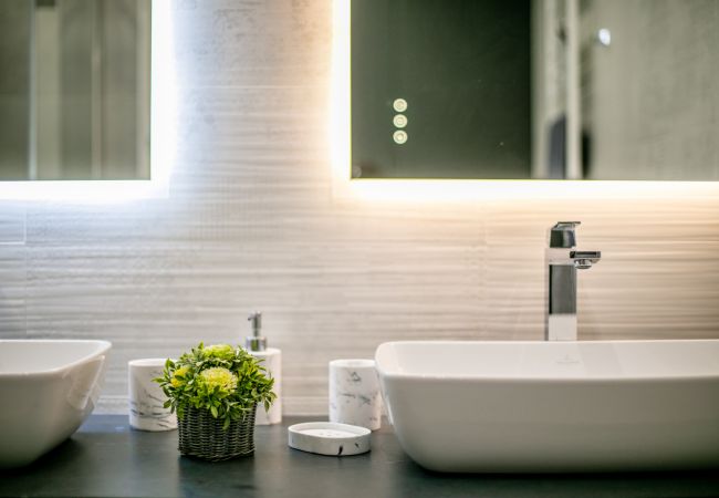 BATHROOM 2 BATHROOM 2