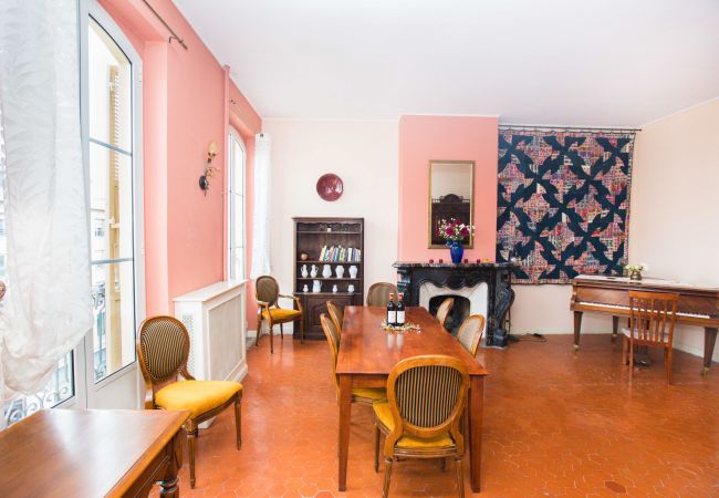 Апартаменты на Nice -  NICE ETOILE, Grand appartement calme, lumineux, climatisé, proche du centre by RIVIERA HOLIDAY HOMES  Апартаменты на Nice -  NICE ETOILE, Grand appartement calme, lumineux, climatisé, proche du centre by RIVIERA HOLIDAY HOMES