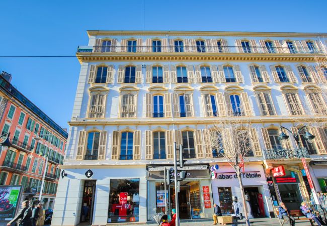 Апартаменты на Nice -  NICE ETOILE, Grand appartement calme, lumineux, climatisé, proche du centre by RIVIERA HOLIDAY HOMES  Апартаменты на Nice -  NICE ETOILE, Grand appartement calme, lumineux, climatisé, proche du centre by RIVIERA HOLIDAY HOMES