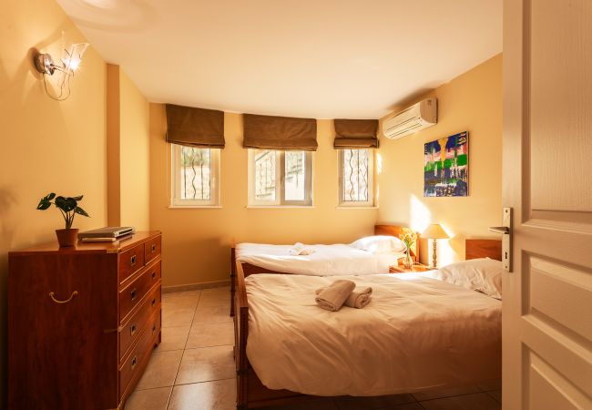 Апартаменты на Villefranche-sur-Mer - LA MALMAISON , Avec Terrasse vue sur mer by RIVIERA HOLIDAY HOMES Апартаменты на Villefranche-sur-Mer - LA MALMAISON , Avec Terrasse vue sur mer by RIVIERA HOLIDAY HOMES
