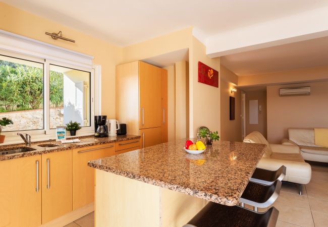 Апартаменты на Villefranche-sur-Mer - LA MALMAISON , Avec Terrasse vue sur mer by RIVIERA HOLIDAY HOMES Апартаменты на Villefranche-sur-Mer - LA MALMAISON , Avec Terrasse vue sur mer by RIVIERA HOLIDAY HOMES