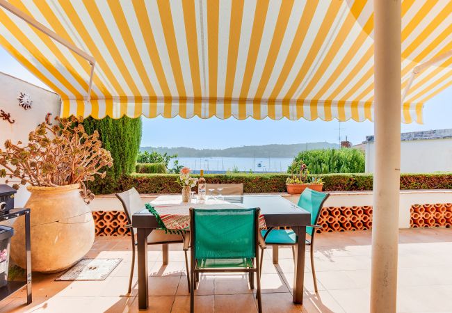 Апартаменты на Villefranche-sur-Mer - LA MALMAISON , Avec Terrasse vue sur mer by RIVIERA HOLIDAY HOMES