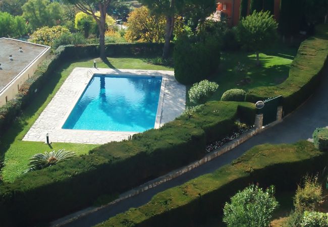 Апартаменты на Villefranche-sur-Mer - LE CALIFORNIA, Magnifique appartement, terrasse avec piscine, vue sur mer  by RIVIERA HOLIDAY HOMES Апартаменты на Villefranche-sur-Mer - LE CALIFORNIA, Magnifique appartement, terrasse avec piscine, vue sur mer  by RIVIERA HOLIDAY HOMES