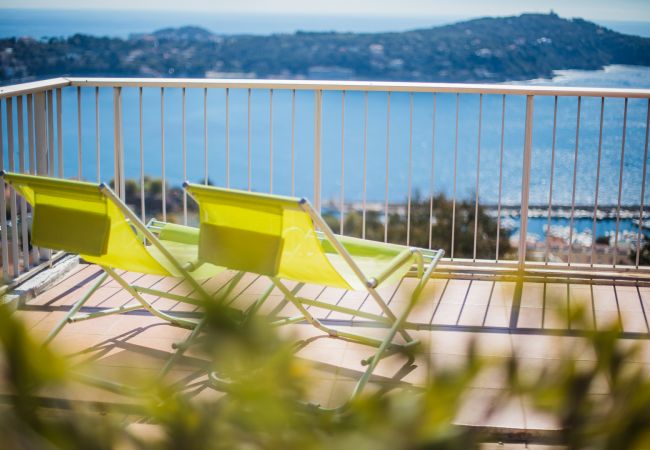 Апартаменты на Villefranche-sur-Mer - LE CALIFORNIA, Magnifique appartement, terrasse avec piscine, vue sur mer  by RIVIERA HOLIDAY HOMES Апартаменты на Villefranche-sur-Mer - LE CALIFORNIA, Magnifique appartement, terrasse avec piscine, vue sur mer  by RIVIERA HOLIDAY HOMES