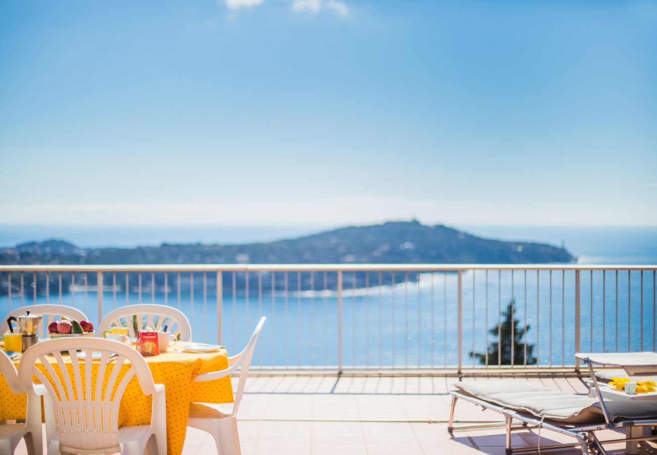 Апартаменты на Вильфранш-сюр-Мер - LE CALIFORNIA, Magnifique appartement, terrasse avec piscine, vue sur mer  by RIVIERA HOLIDAY HOMES