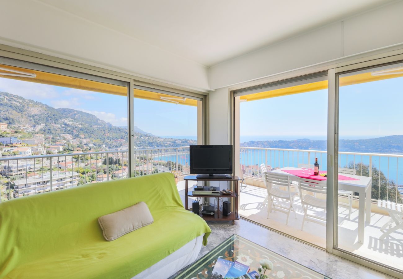 Апартаменты на Вильфранш-сюр-Мер - LE CALIFORNIA, Magnifique appartement, terrasse avec piscine, vue sur mer  by RIVIERA HOLIDAY HOMES