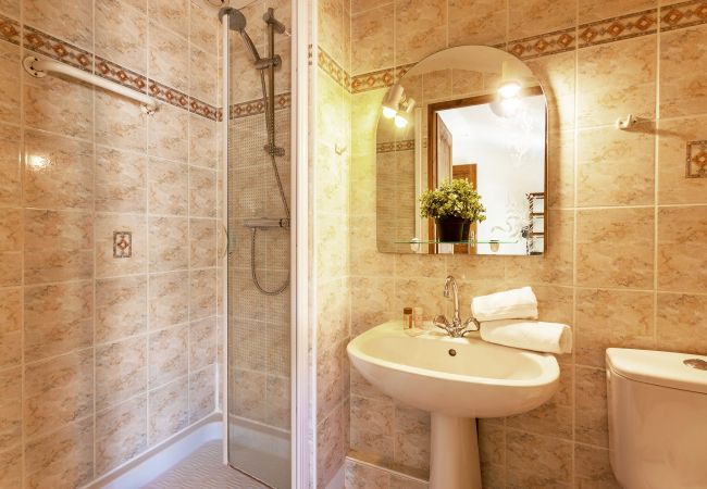 Квартира-студия на Villefranche-sur-Mer - LE BELVEDERE ,Très bel appartement avec sa terrasse, vue Mer by RIVIERA HOLIDAY HOMES Квартира-студия на Villefranche-sur-Mer - LE BELVEDERE ,Très bel appartement avec sa terrasse, vue Mer by RIVIERA HOLIDAY HOMES