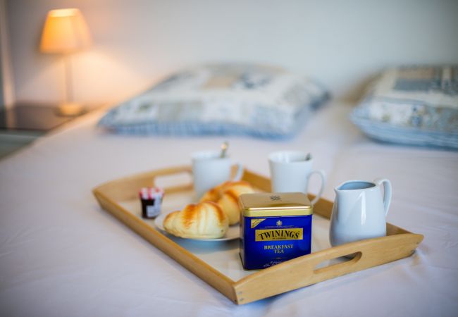 Апартаменты на Juan-les-Pins - JUAN FLORE, Résidence avec Jardin, Proche de la Plage et vue sur mer  by RIVIERA HOLIDAY HOMES Апартаменты на Juan-les-Pins - JUAN FLORE, Résidence avec Jardin, Proche de la Plage et vue sur mer  by RIVIERA HOLIDAY HOMES