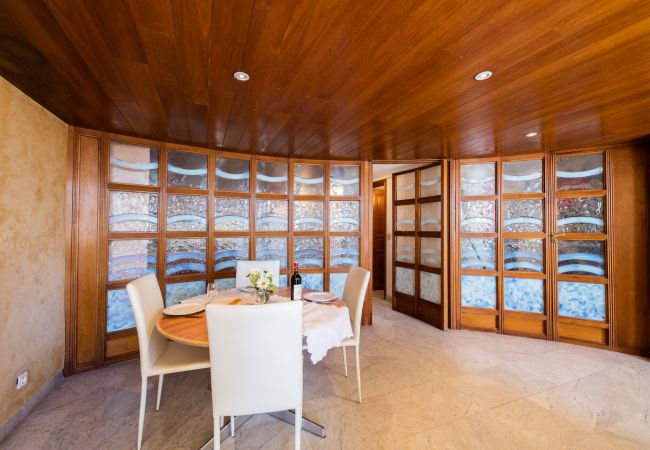 Апартаменты на Villefranche-sur-Mer -  QUAI DES MARINIERES, Magnifique Appartement avec vue mer  by RIVIERA HOLIDAY HOMES  Апартаменты на Villefranche-sur-Mer -  QUAI DES MARINIERES, Magnifique Appartement avec vue mer  by RIVIERA HOLIDAY HOMES