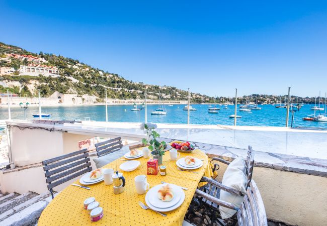 Апартаменты на Villefranche-sur-Mer -  QUAI DES MARINIERES, Magnifique Appartement avec vue mer  by RIVIERA HOLIDAY HOMES  Апартаменты на Villefranche-sur-Mer -  QUAI DES MARINIERES, Magnifique Appartement avec vue mer  by RIVIERA HOLIDAY HOMES