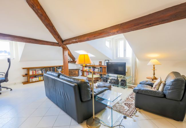 Апартаменты на Nice - AU BEAU RIVAGE , Bord de mer avec terrasse by RIVIERA HOLIDAY HOMES Апартаменты на Nice - AU BEAU RIVAGE , Bord de mer avec terrasse by RIVIERA HOLIDAY HOMES