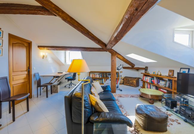 Апартаменты на Nice - AU BEAU RIVAGE , Bord de mer avec terrasse by RIVIERA HOLIDAY HOMES Апартаменты на Nice - AU BEAU RIVAGE , Bord de mer avec terrasse by RIVIERA HOLIDAY HOMES