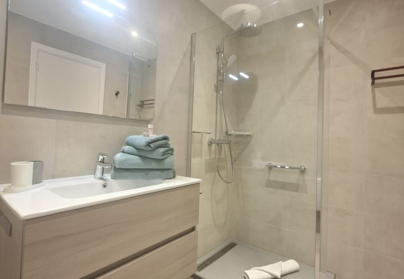 Квартира-студия на Вильфранш-сюр-Мер - LE CAP II , Appartement  terrasse avec magnifique Vue Mer, proche centre by RIVIERA HOLIDAY HOMES