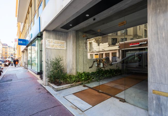 Апартаменты на Nice - LE JOFFRE GRIMALDI, Spacieux Appartement, avec terrasse, proche centre by RIVIERA HOLIDAY HOMES Апартаменты на Nice - LE JOFFRE GRIMALDI, Spacieux Appartement, avec terrasse, proche centre by RIVIERA HOLIDAY HOMES