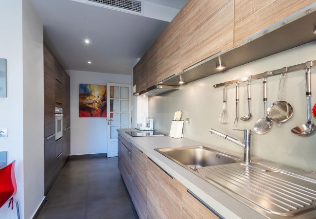 Апартаменты на Nice - LE JOFFRE GRIMALDI, Spacieux Appartement, avec terrasse, proche centre by RIVIERA HOLIDAY HOMES Апартаменты на Nice - LE JOFFRE GRIMALDI, Spacieux Appartement, avec terrasse, proche centre by RIVIERA HOLIDAY HOMES