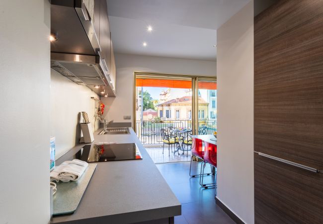 Апартаменты на Nice - LE JOFFRE GRIMALDI, Spacieux Appartement, avec terrasse, proche centre by RIVIERA HOLIDAY HOMES Апартаменты на Nice - LE JOFFRE GRIMALDI, Spacieux Appartement, avec terrasse, proche centre by RIVIERA HOLIDAY HOMES