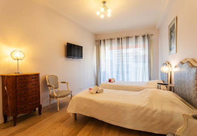 Апартаменты на Nice - LE JOFFRE GRIMALDI, Spacieux Appartement, avec terrasse, proche centre by RIVIERA HOLIDAY HOMES Апартаменты на Nice - LE JOFFRE GRIMALDI, Spacieux Appartement, avec terrasse, proche centre by RIVIERA HOLIDAY HOMES