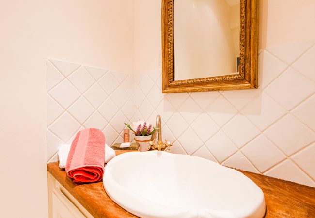 Апартаменты на Villefranche-sur-Mer -  ON VILLEFRANCHE BAY, Appartement Vue Mer Balcon proche Plages by RIVIERA HOLIDAY HOMES  Апартаменты на Villefranche-sur-Mer -  ON VILLEFRANCHE BAY, Appartement Vue Mer Balcon proche Plages by RIVIERA HOLIDAY HOMES