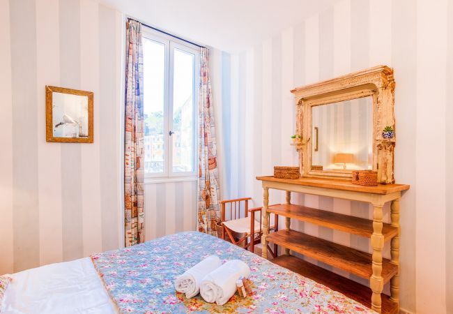 Апартаменты на Villefranche-sur-Mer -  ON VILLEFRANCHE BAY, Appartement Vue Mer Balcon proche Plages by RIVIERA HOLIDAY HOMES  Апартаменты на Villefranche-sur-Mer -  ON VILLEFRANCHE BAY, Appartement Vue Mer Balcon proche Plages by RIVIERA HOLIDAY HOMES