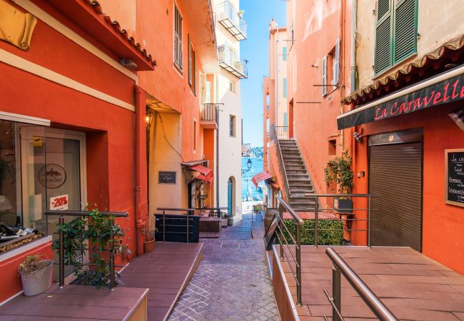 Апартаменты на Villefranche-sur-Mer -  ON VILLEFRANCHE BAY, Appartement Vue Mer Balcon proche Plages by RIVIERA HOLIDAY HOMES  Апартаменты на Villefranche-sur-Mer -  ON VILLEFRANCHE BAY, Appartement Vue Mer Balcon proche Plages by RIVIERA HOLIDAY HOMES
