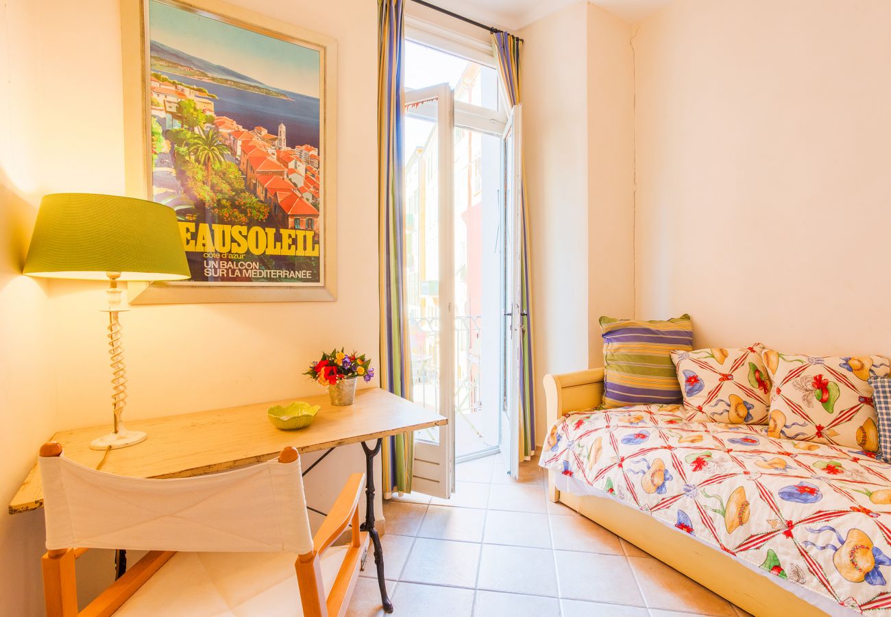 Апартаменты на Вильфранш-сюр-Мер -  ON VILLEFRANCHE BAY, Appartement Vue Mer Balcon proche Plages by RIVIERA HOLIDAY HOMES 