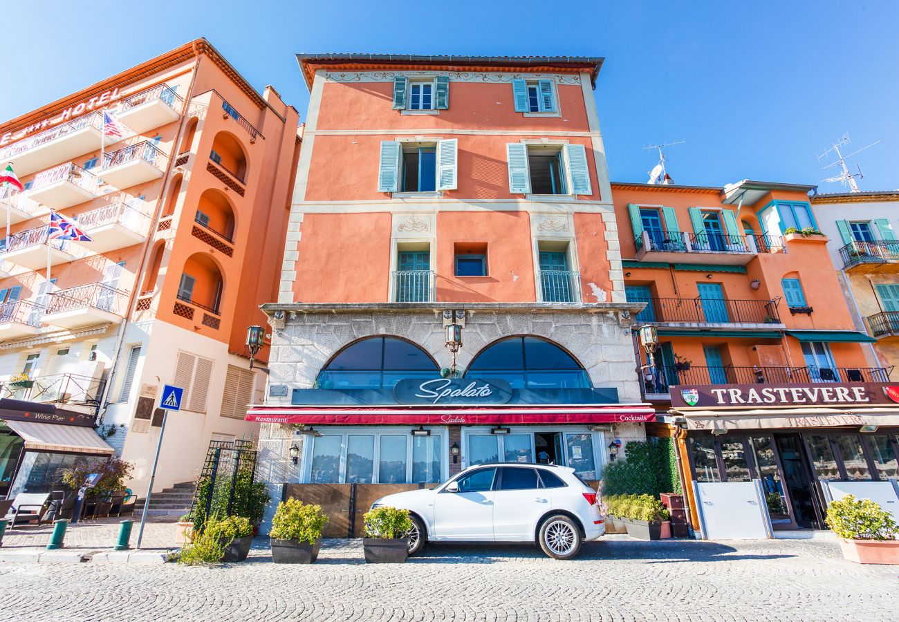 Апартаменты на Вильфранш-сюр-Мер -  ON VILLEFRANCHE BAY, Appartement Vue Mer Balcon proche Plages by RIVIERA HOLIDAY HOMES 