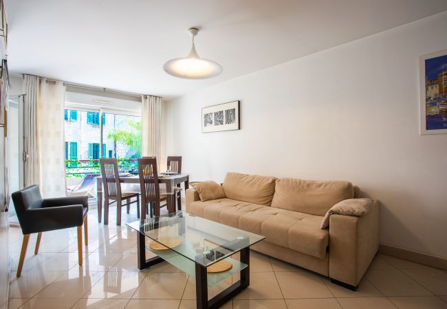 Апартаменты на Nice -  PALAIS LIBERTE,  Appartement avec terrasse, proche plage  by RIVIERA HOLIDAY HOMES  Апартаменты на Nice -  PALAIS LIBERTE,  Appartement avec terrasse, proche plage  by RIVIERA HOLIDAY HOMES