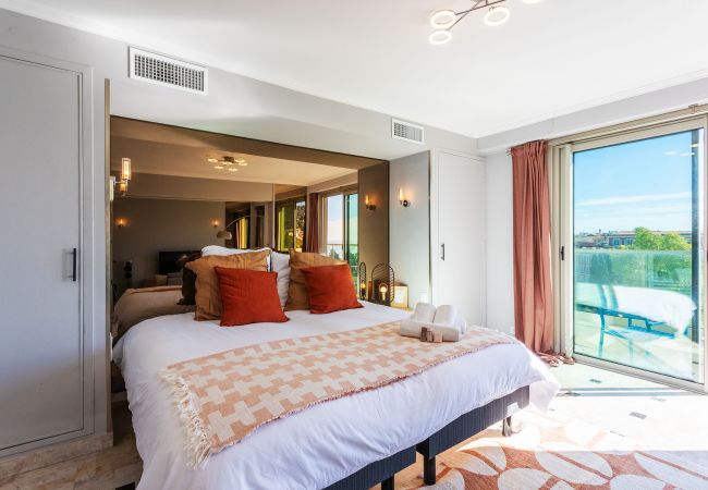 Апартаменты на Nice -  PLAZA TERRACE, Magnifique appartement avec terrasse, vue mer  Апартаменты на Nice -  PLAZA TERRACE, Magnifique appartement avec terrasse, vue mer