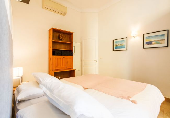 Апартаменты на Villefranche-sur-Mer - LA CITTA VECCHIA  by RIVIERA HOLIDAY HOMES Апартаменты на Villefranche-sur-Mer - LA CITTA VECCHIA  by RIVIERA HOLIDAY HOMES