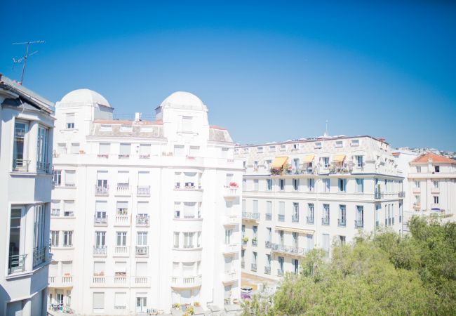 Апартаменты на Ницца / Nice - LE PALACE, Bel appartement avec terrasse,  proche centre  by RIVIERA HOLIDAY HOMES 