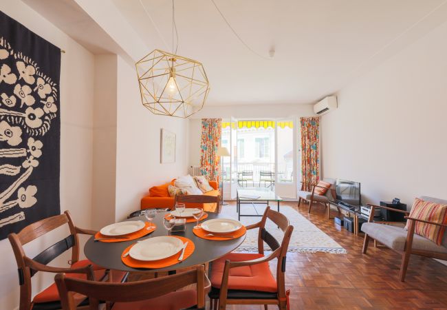 Апартаменты на Nice - LE PALACE, Bel appartement avec terrasse,  proche centre  by RIVIERA HOLIDAY HOMES  Апартаменты на Nice - LE PALACE, Bel appartement avec terrasse,  proche centre  by RIVIERA HOLIDAY HOMES