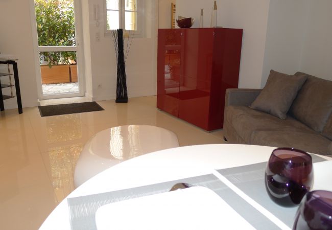 Квартира-студия на Nice -  NICE VILLAGE 1, Appartement avec terrasse, proche du centre by RIVIERA HOLIDAY HOMES   Квартира-студия на Nice -  NICE VILLAGE 1, Appartement avec terrasse, proche du centre by RIVIERA HOLIDAY HOMES