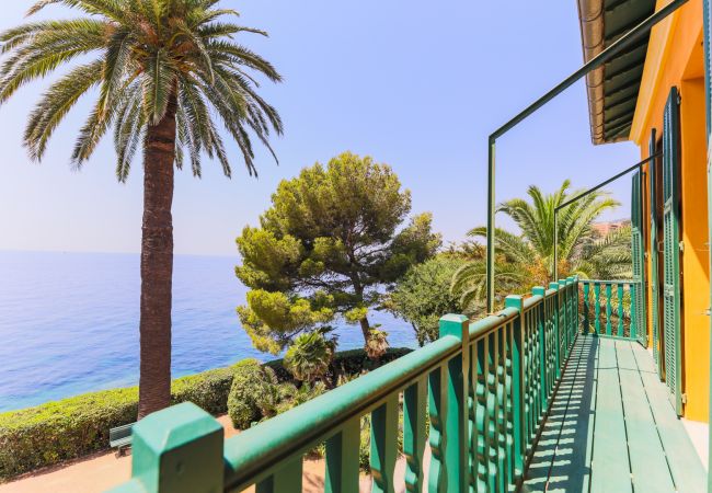 Вилла на Cap-d´Ail -  VILLA ROC FLEURY , Belle villa avec terrasse, vue mer, proche parc by RIVIERA HOLIDAY HOMES 