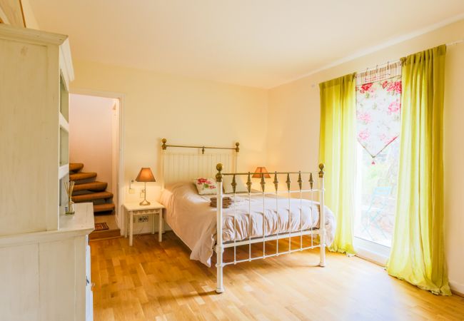 Вилла на Nice -  LOU MAS SOUBRAN, Magnifique Villa, terrasse avec piscine by RIVIERA HOLIDAY HOMES  Вилла на Nice -  LOU MAS SOUBRAN, Magnifique Villa, terrasse avec piscine by RIVIERA HOLIDAY HOMES