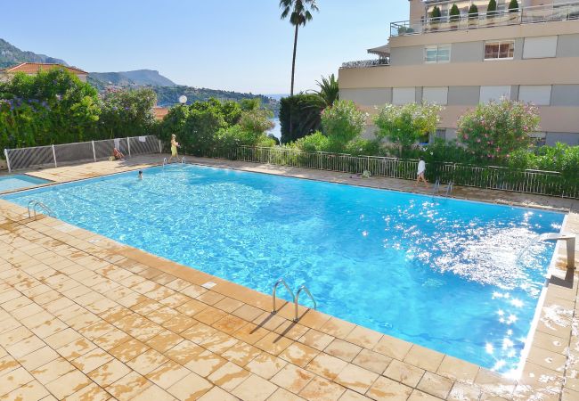Апартаменты на Villefranche-sur-Mer - JARDIN FIGUIERS, grande terrasse  jardin vue mer, piscine  by RIVIERA HOLIDAY HOMES  Апартаменты на Villefranche-sur-Mer - JARDIN FIGUIERS, grande terrasse  jardin vue mer, piscine  by RIVIERA HOLIDAY HOMES
