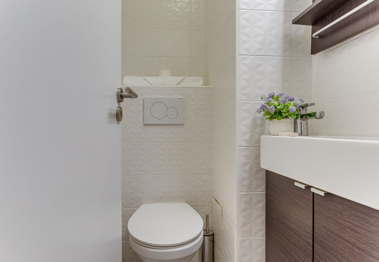 Апартаменты на Вильфранш-сюр-Мер - JARDIN FIGUIERS, grande terrasse  jardin vue mer, piscine  by RIVIERA HOLIDAY HOMES 