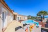 Вилла на Nice - LA CORNICHE D'ARGENT, Jardin avec Piscine by RIVIERA HOLIDAY HOMES  Вилла на Nice - LA CORNICHE D'ARGENT, Jardin avec Piscine by RIVIERA HOLIDAY HOMES