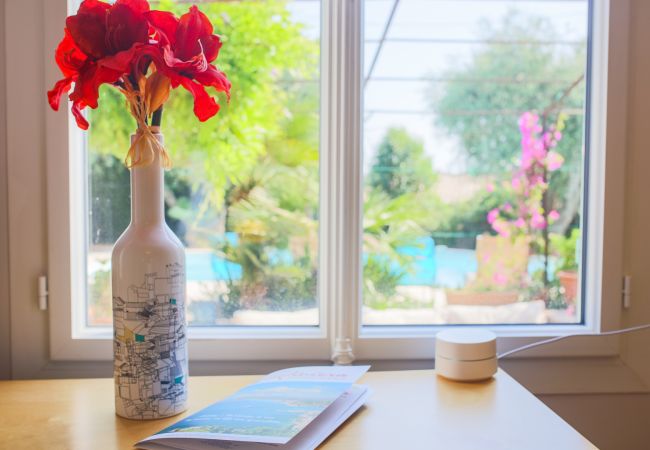 Вилла на Vence - LA VENCIANNE II  Grande Villa avec jardin, piscine  by RIVIERA HOLIDAY HOMES Вилла на Vence - LA VENCIANNE II  Grande Villa avec jardin, piscine  by RIVIERA HOLIDAY HOMES