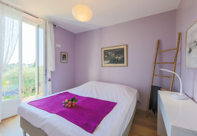 Вилла на Vence - LA VENCIANNE II  Grande Villa avec jardin, piscine  by RIVIERA HOLIDAY HOMES Вилла на Vence - LA VENCIANNE II  Grande Villa avec jardin, piscine  by RIVIERA HOLIDAY HOMES