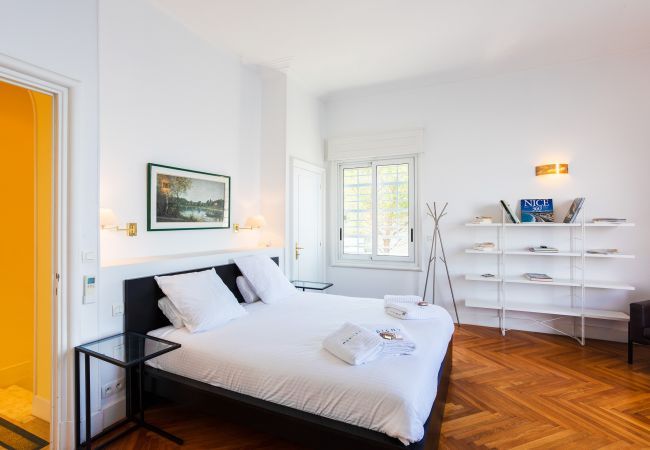 Вилла на Nice - LE CAP DE NICE,  APPARTEMENT-VILLA Luxe avec terrasse, vue mer  BY RIVIERA HOLIDAY HOMES Вилла на Nice - LE CAP DE NICE,  APPARTEMENT-VILLA Luxe avec terrasse, vue mer  BY RIVIERA HOLIDAY HOMES