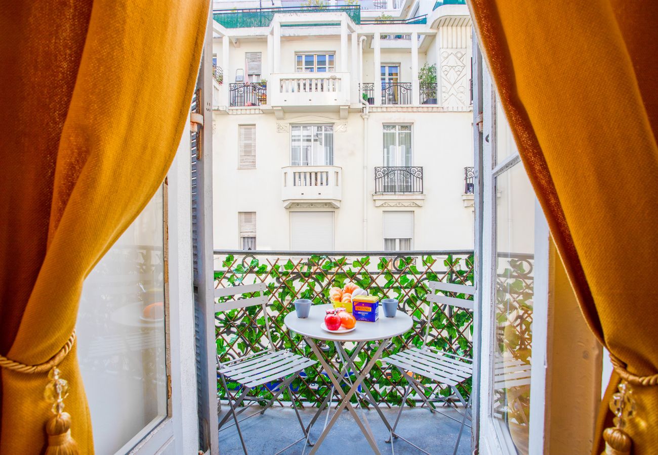 Апартаменты на Ницца / Nice - L' OFFENBACH, Centre ville avec  Balcon by RIVIERA HOLIDAY HOMES